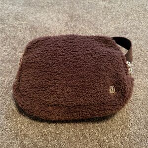 Lululemon Everywhere Belt Bag Fleece-2L